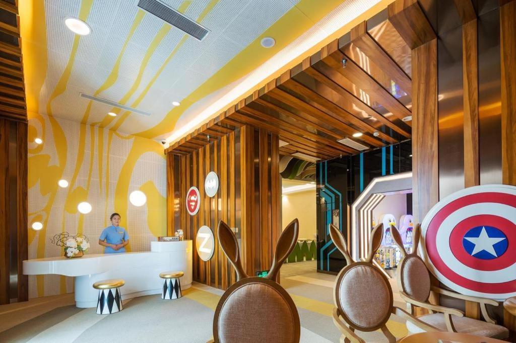 Dali Hotel Екстериор снимка