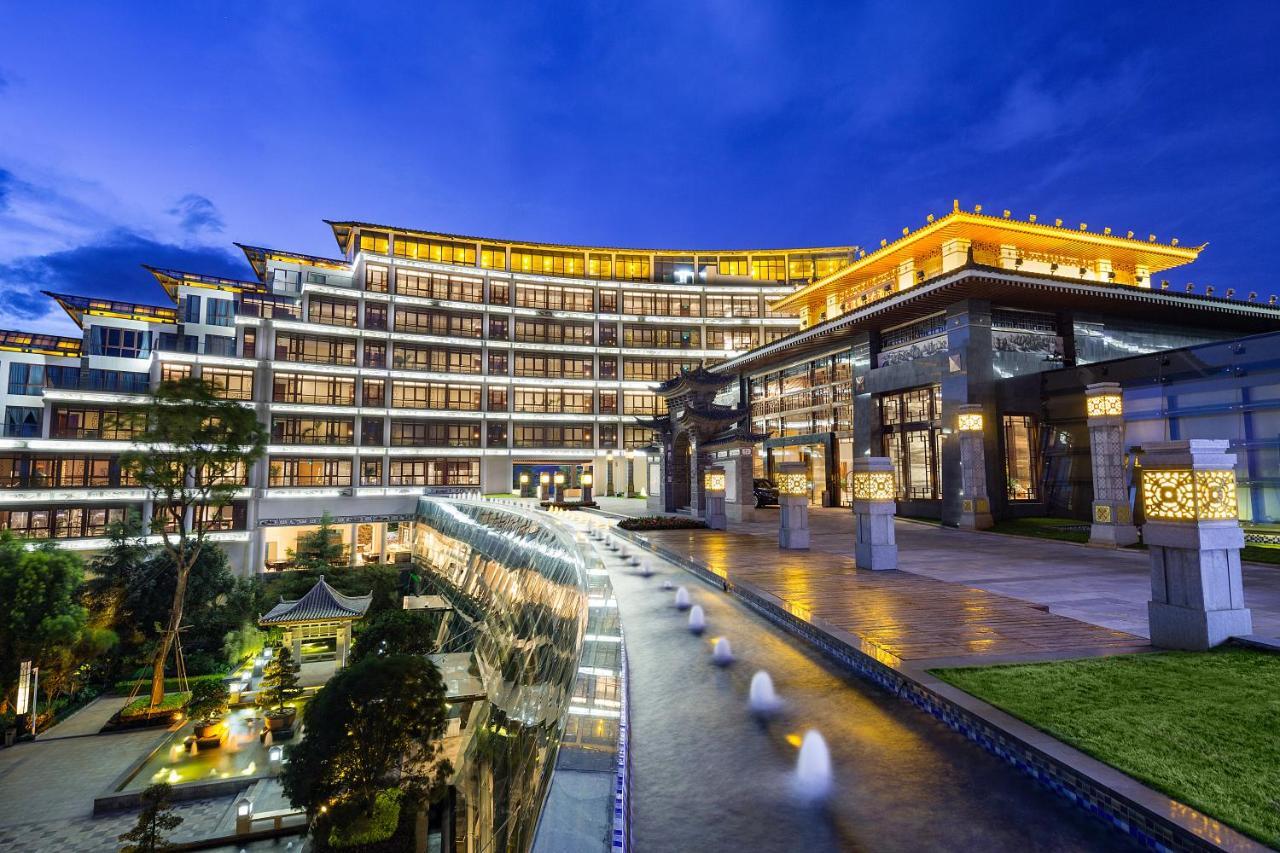 Dali Hotel Екстериор снимка