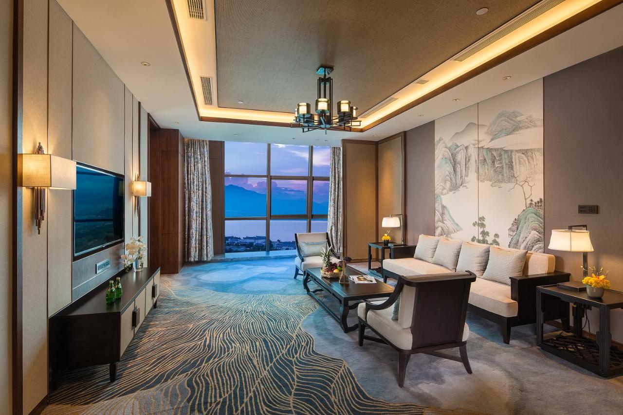 Dali Hotel Екстериор снимка